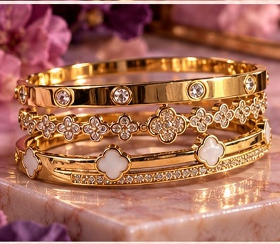 3 bundle Gold Clover Stack Bracelet